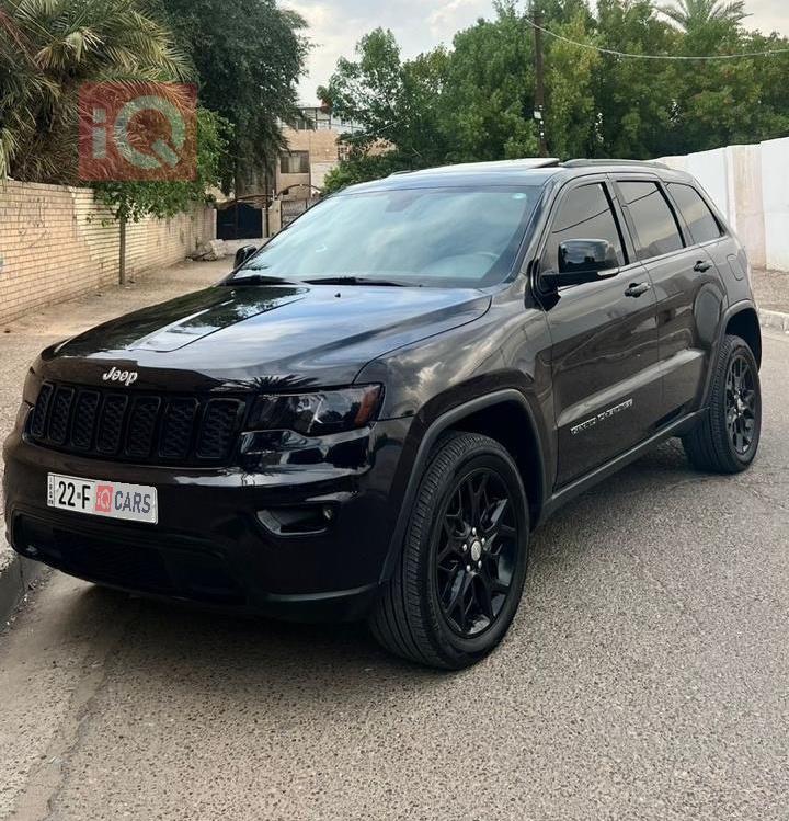 جیپ گراند شیرۆکی